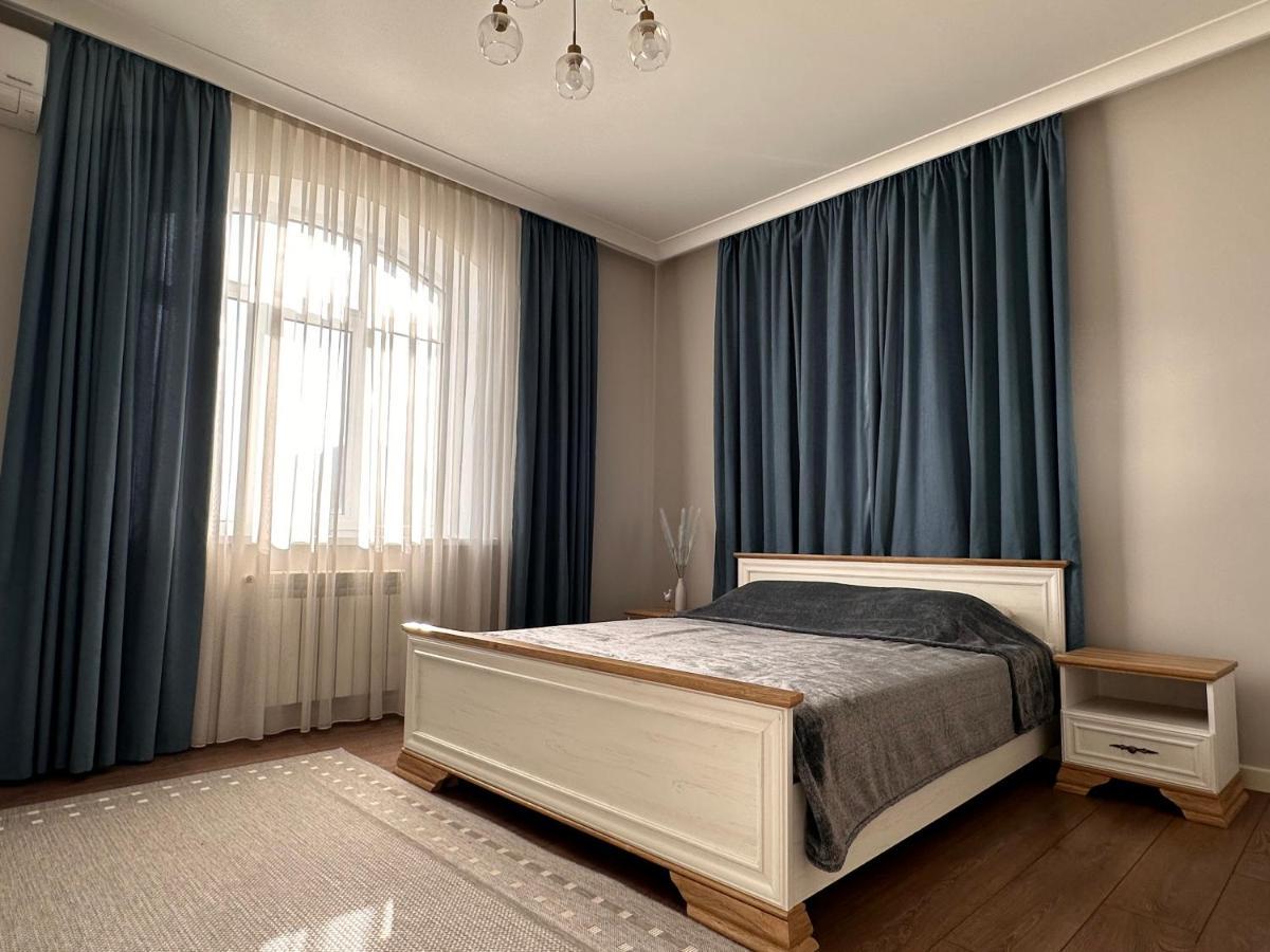 Aikol Guesthouse Privokzalnoye Extérieur photo