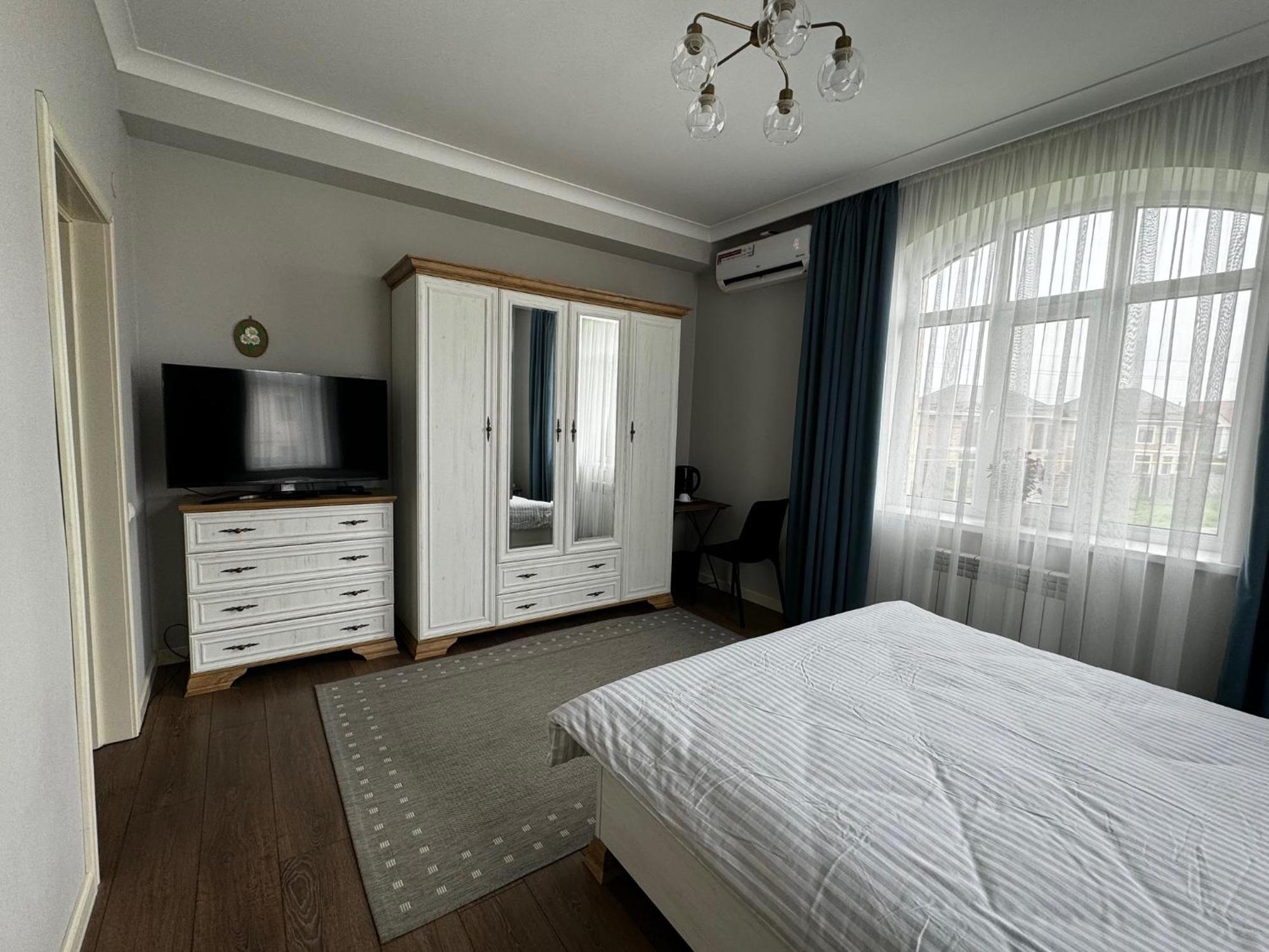 Aikol Guesthouse Privokzalnoye Extérieur photo